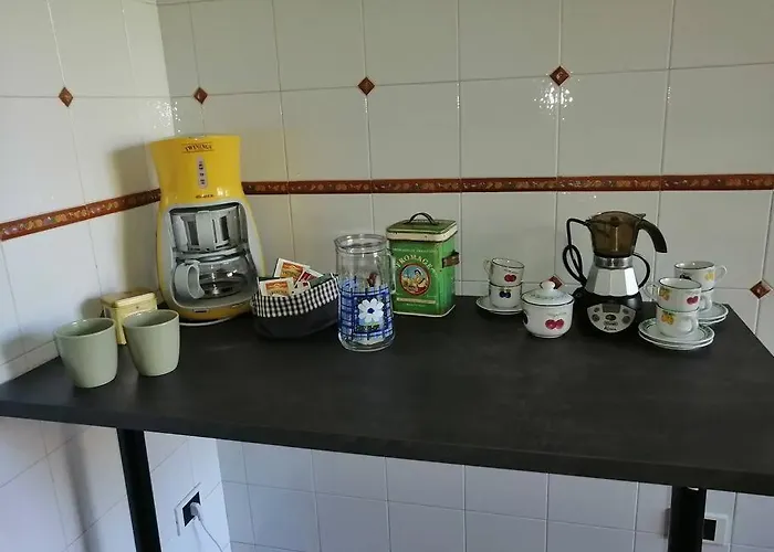 Inside Naples-dint'e'viche' Napoli