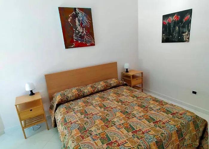 Inside Naples-dint'e'viche'