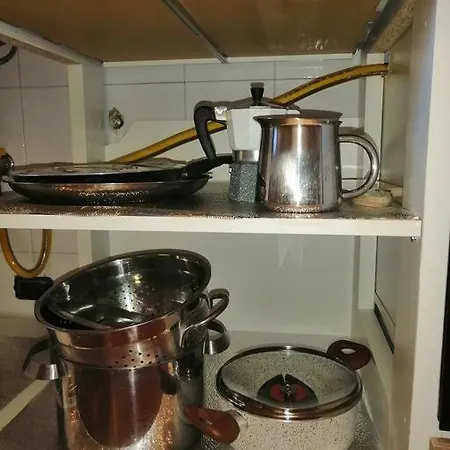 Inside Naples-dint'e'viche' Apartment
